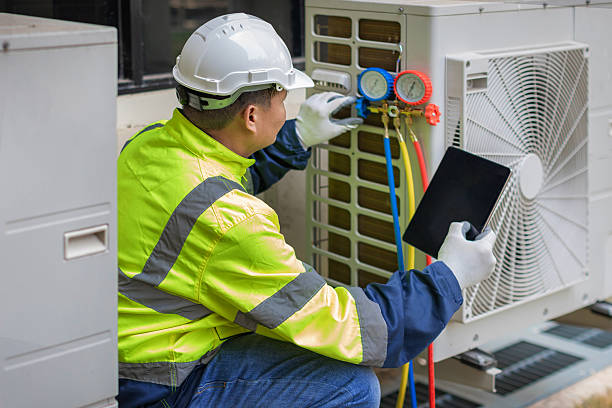 Professional Ac Installation technician working in Connelly Springs, NC